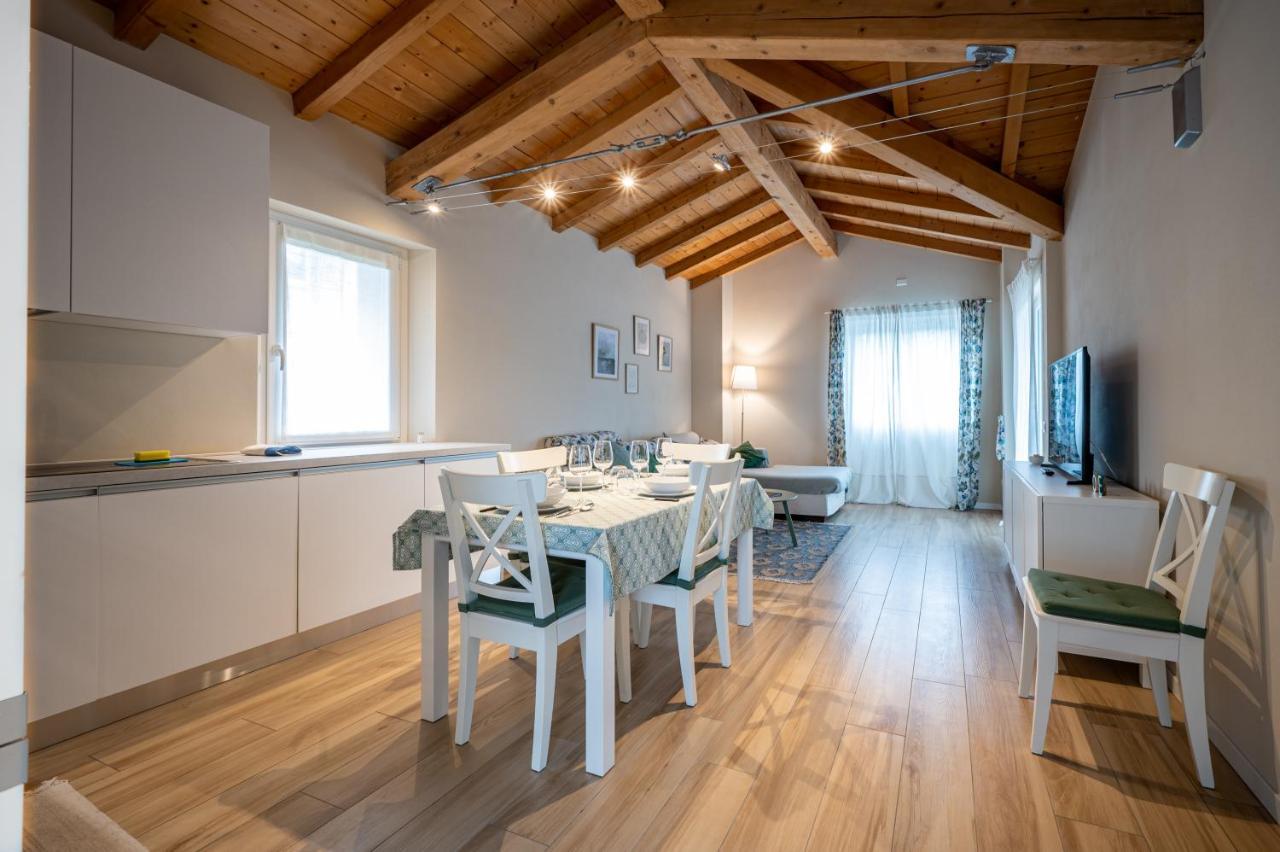 Casa Elena Apartment Consiglio di Rumo ภายนอก รูปภาพ