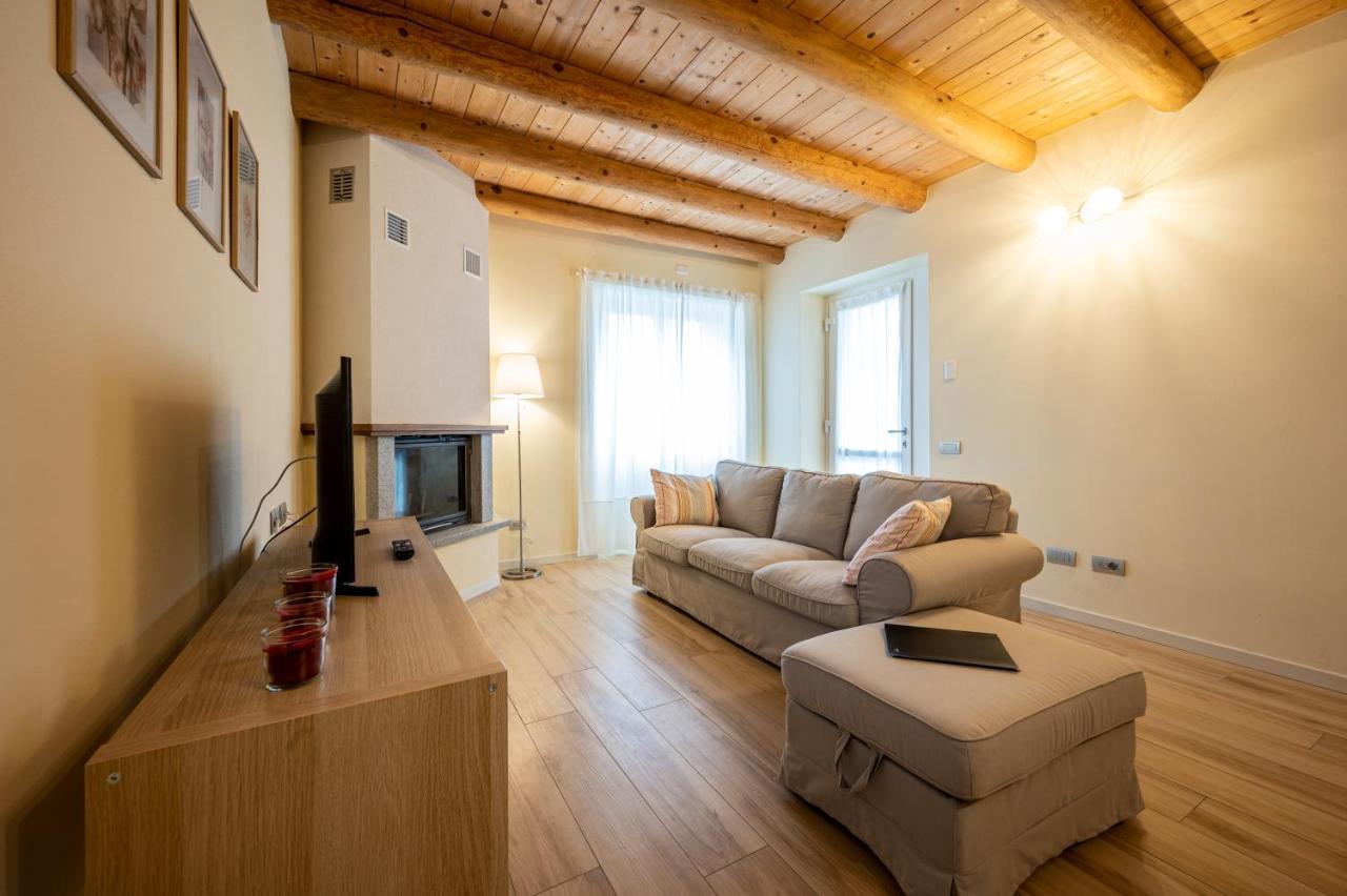 Casa Elena Apartment Consiglio di Rumo ภายนอก รูปภาพ